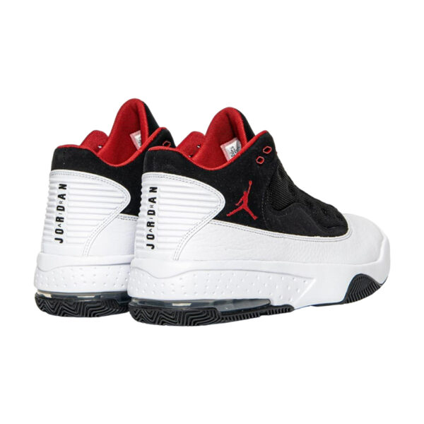 Купить Кроссовки Nike Jordan Max Aura 2 - Фото 3.